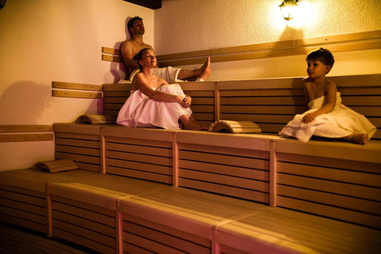 Lazensky A Wellness Hotel Nivamare Luhačovice Esterno foto
