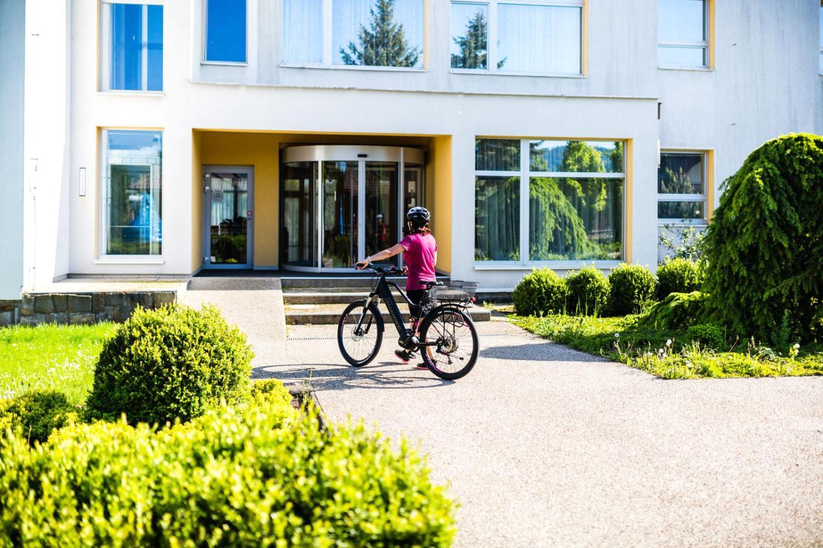Lazensky A Wellness Hotel Nivamare Luhačovice Esterno foto