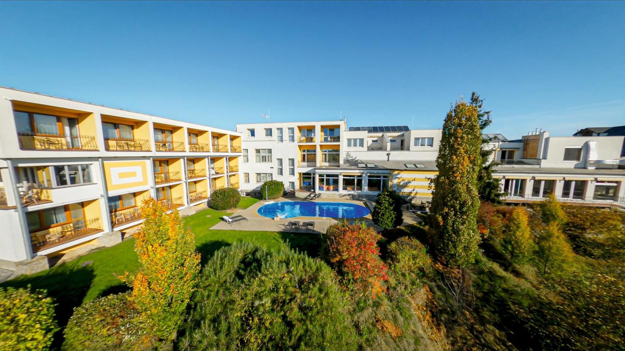 Lazensky A Wellness Hotel Nivamare Luhačovice Esterno foto